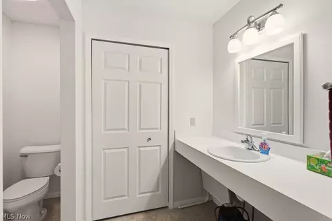 Bath - 34603 Bramble Ln, Solon, OH 44139 photo 1 of 5