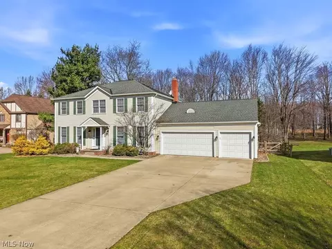 34603 Bramble Ln, Solon, OH 44139