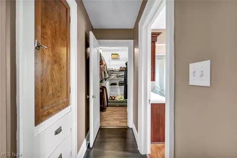 Entry Way - 708 Park Ave, Elyria, OH 44035 photo 1 of 1