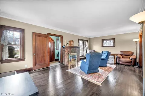 Living - 708 Park Ave, Elyria, OH 44035 photo 1 of 1