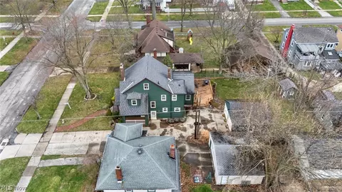 View/Area - 708 Park Ave, Elyria, OH 44035 photo 2 of 3