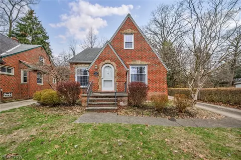 4098 Ridgeview Rd, Cleveland, OH 44144