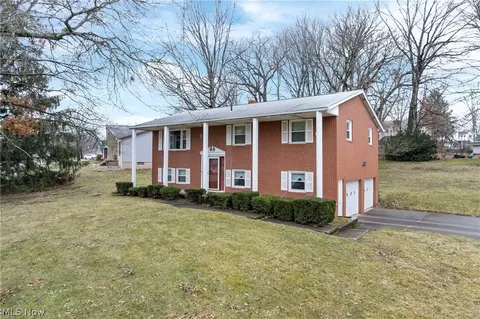 2892 Chadwick St NW, Massillon, OH 44646