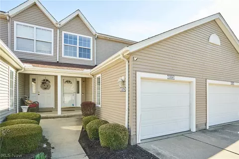 1329 Meadow Run, Copley, OH 44321