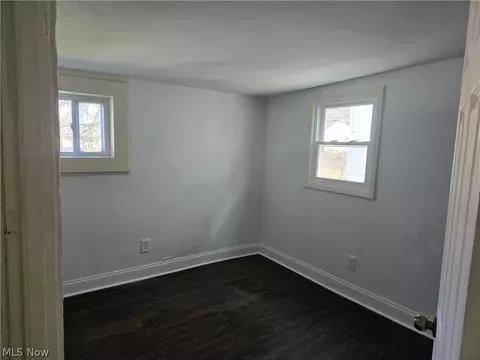 Bedroom - 319 17th St, Elyria, OH 44035 photo 2 of 2