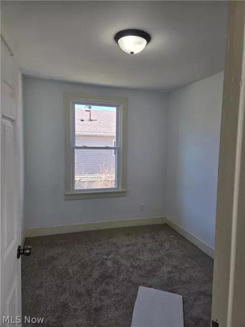 Bedroom - 319 17th St, Elyria, OH 44035 photo 1 of 2