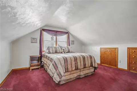 Bedroom - 226 Helena Dr, Struthers, OH 44471 photo 7 of 8
