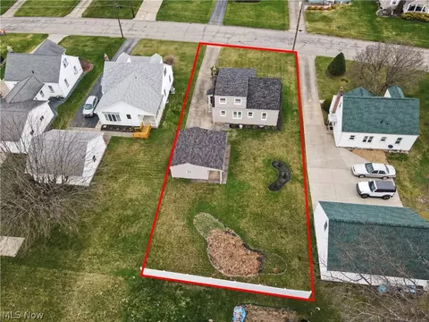 View/Area - 226 Helena Dr, Struthers, OH 44471 photo 3 of 3