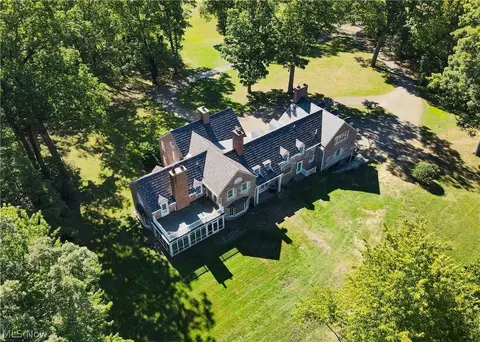 1322 Springhill Ln NE, Massillon, OH 44646