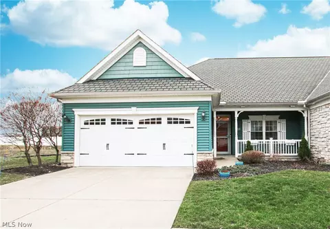 5121 Shepherds Gln, Willoughby, OH 44094