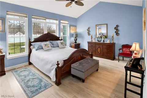 Bedroom - 5121 Shepherds Gln, Willoughby, OH 44094 photo 1 of 4
