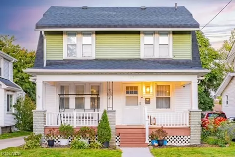 1274 Neptune Ave, Akron, OH 44301