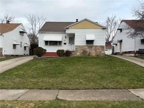 18915 Longview Ave, Maple Heights, OH 44137