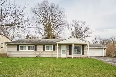 6255 Randolph Rd, Bedford Heights, OH 44146