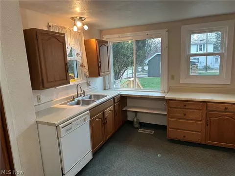 403 Park St, Willard, OH 44890 photo 19