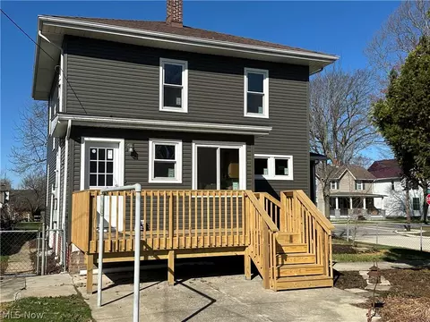 403 Park St, Willard, OH 44890 photo 11