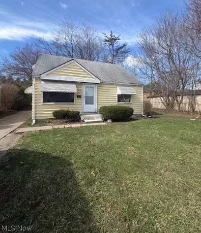 417 9th St, Struthers, OH 44471