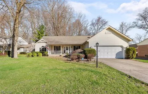 36080 Maple Dr, North Ridgeville, OH 44039