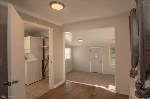 Entry Way - 315 Korman Ave NE, Massillon, OH 44646 photo 1 of 2