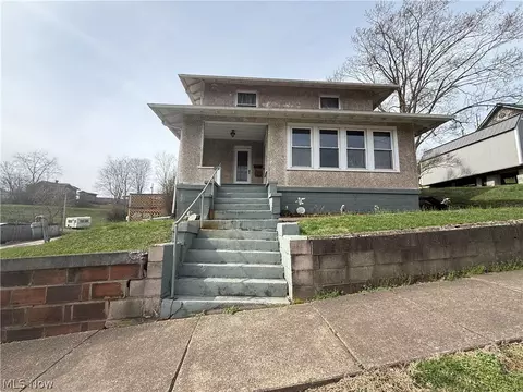 404 1st St, Pennsboro, WV 26415