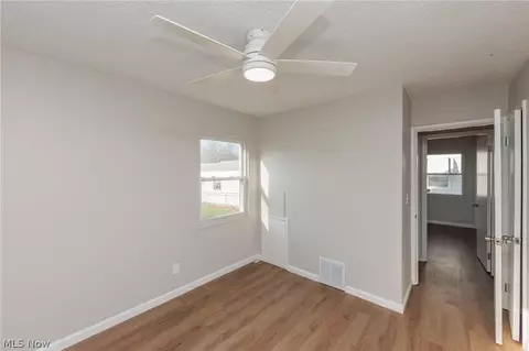 Bedroom - 609 Princeton Ave, Elyria, OH 44035 photo 3 of 8