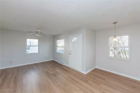 Living - 609 Princeton Ave, Elyria, OH 44035 photo 1 of 3