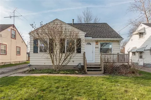 609 Princeton Ave, Elyria, OH 44035