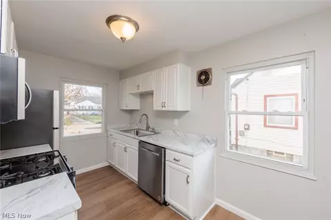Kitchen - 609 Princeton Ave, Elyria, OH 44035 photo 1 of 4