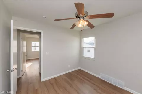 Bedroom - 609 Princeton Ave, Elyria, OH 44035 photo 6 of 8