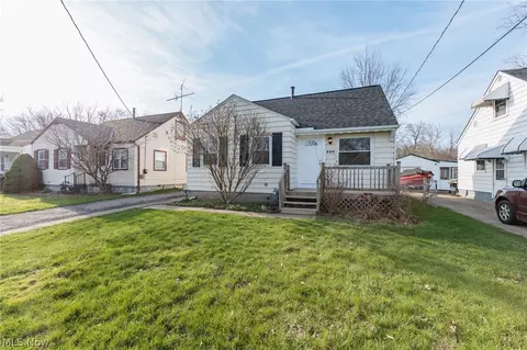 Exterior - 609 Princeton Ave, Elyria, OH 44035 photo 2 of 6