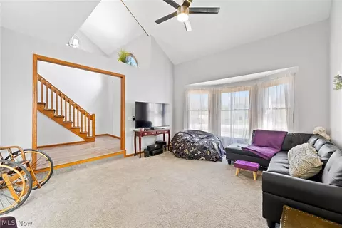 3151 Edinburg Ave NW, Canton, OH 44708 photo 5