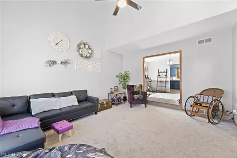 3151 Edinburg Ave NW, Canton, OH 44708 photo 4