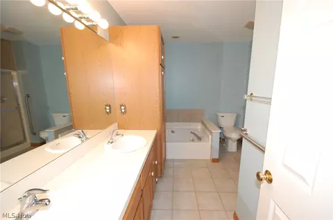 Bath - 7863 Walnut St #A, Boardman, OH 44512 photo 1 of 3
