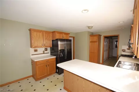 Kitchen - 7863 Walnut St #A, Boardman, OH 44512 photo 3 of 4