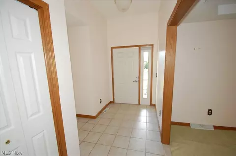 Entry Way - 7863 Walnut St #A, Boardman, OH 44512 photo 1 of 2