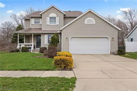 856 Tappan Cir, Vermilion, OH 44089