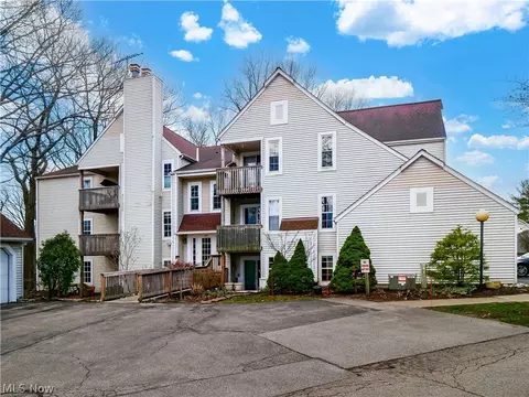 1207 W River Rd N #D3, Elyria, OH 44035