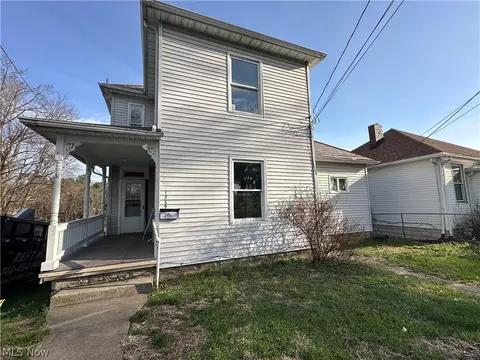 1359 Eastman St, Zanesville, OH 43701