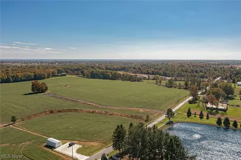 9310 Slagle Rd, Garrettsville, OH 44231