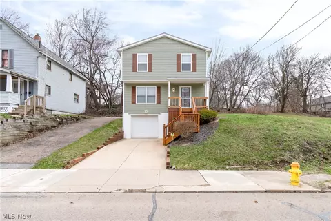 103 W Crosier St, Akron, OH 44311