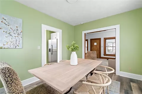 Dining - 462 Spaulding St, Akron, OH 44310 photo 2 of 2