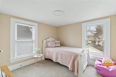 Bedroom - 462 Spaulding St, Akron, OH 44310 photo 3 of 5