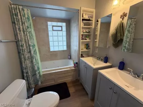 Bath - 35180 Solon Rd, Solon, OH 44139 photo 3 of 5