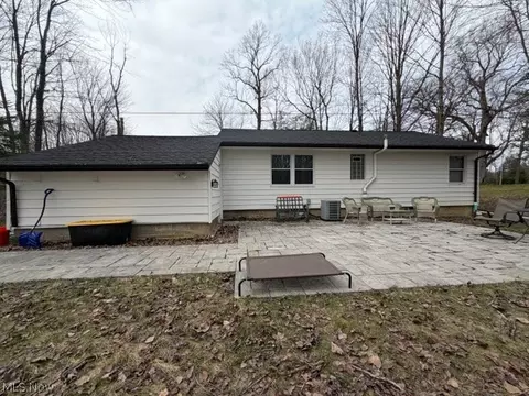 Exterior - 35180 Solon Rd, Solon, OH 44139 photo 8 of 10