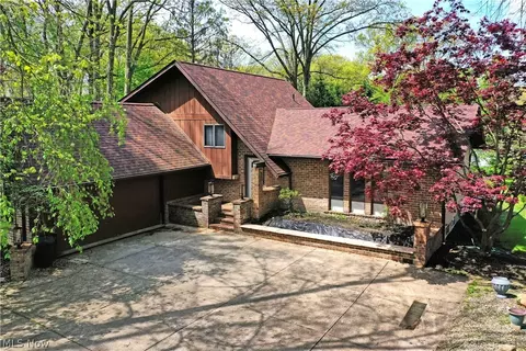 6632 Harrington Ave, Youngstown, OH 44512