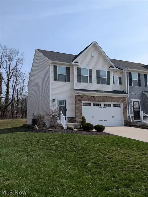 3306 Jackson Park Dr NW, Massillon, OH 44646