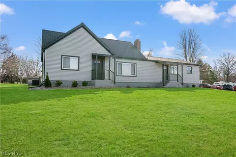4001 S Cleveland Massillon Rd, Barberton, OH 44203