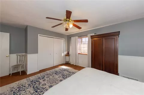 Bedroom - 9633 Ryan Dr, Mentor, OH 44060 photo 2 of 7
