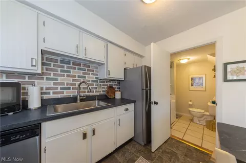 Kitchen - 9633 Ryan Dr, Mentor, OH 44060 photo 2 of 2