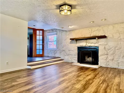 Living - 311 Lloyd St, Dover, OH 44622 photo 3 of 4